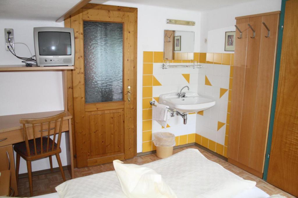 Pension Wolf Steindorf am Ossiacher See Rom bilde